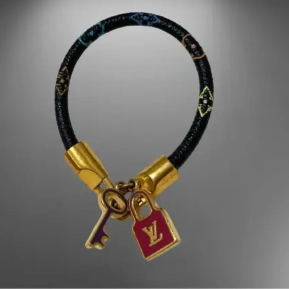 RARE Louis Vuitton Luxury Bracelet - Picture 2 of 5